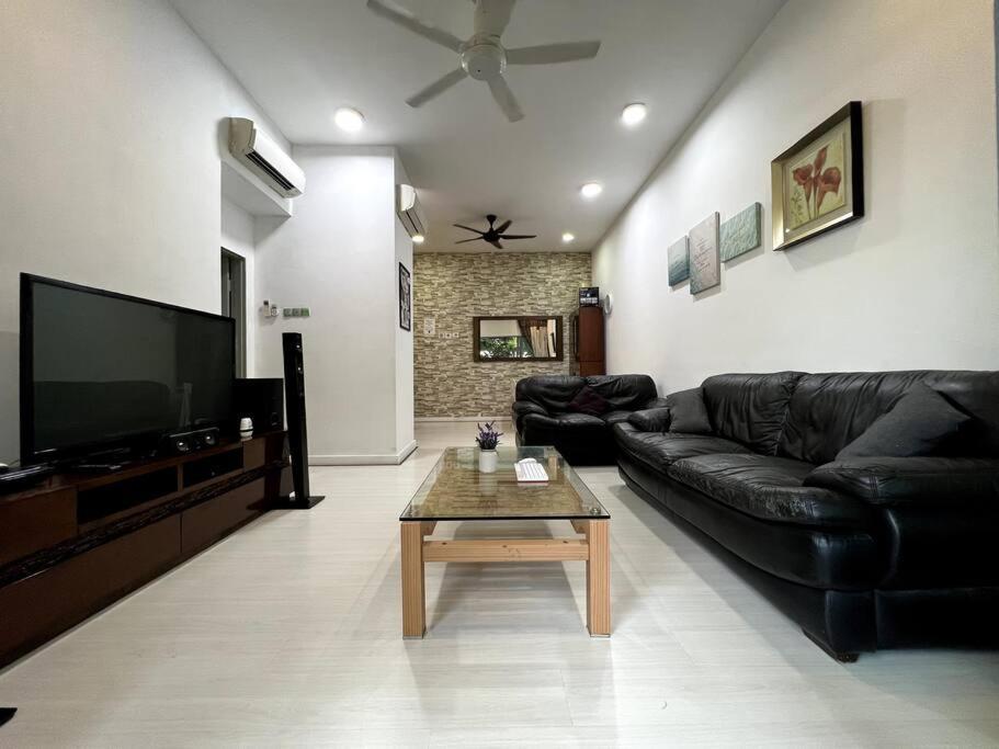 Luxury The Loft Comfort & Convenient Homestay 4 Kota Kinabalu Zewnętrze zdjęcie