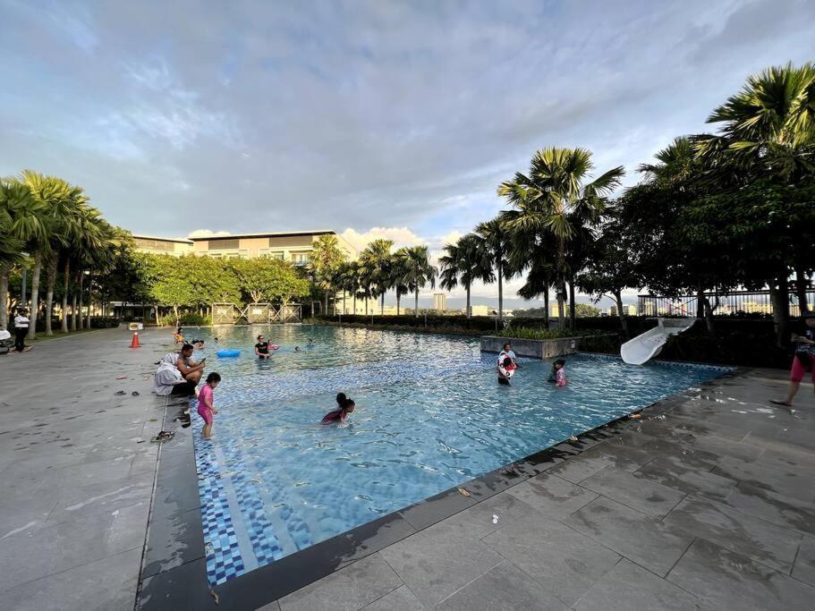 Luxury The Loft Comfort & Convenient Homestay 4 Kota Kinabalu Zewnętrze zdjęcie